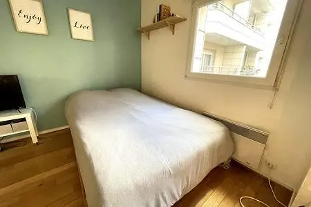 Bleuzen - Ci - Parisian Cosy *